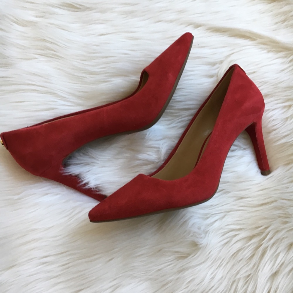 New! Michael Kors suede pumps